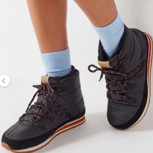 Teva Ember Boots